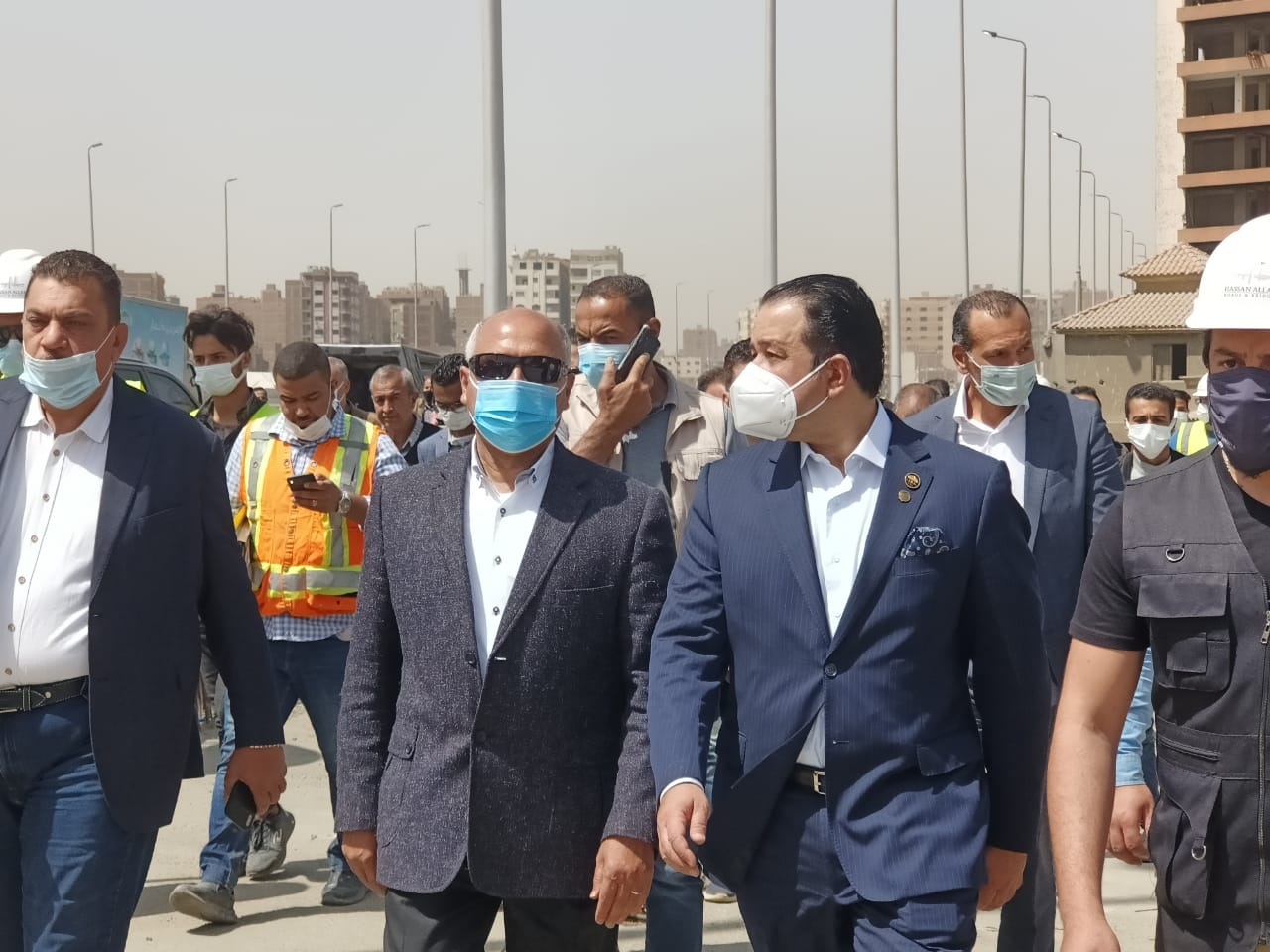 الوزير والدكتور علاء عابد3