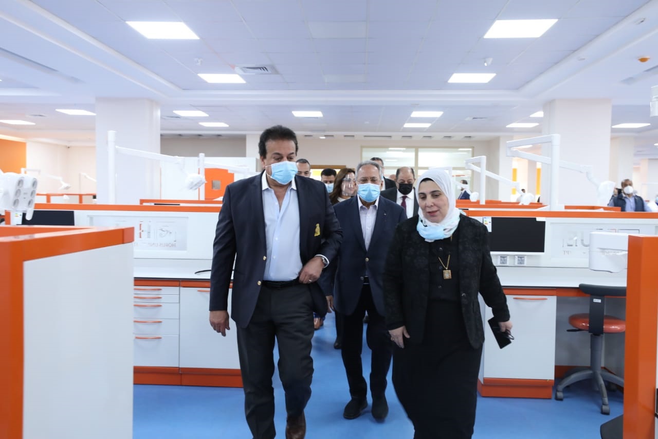 وزير التعليم العالى الدكتور خالد عبدالغفار3
