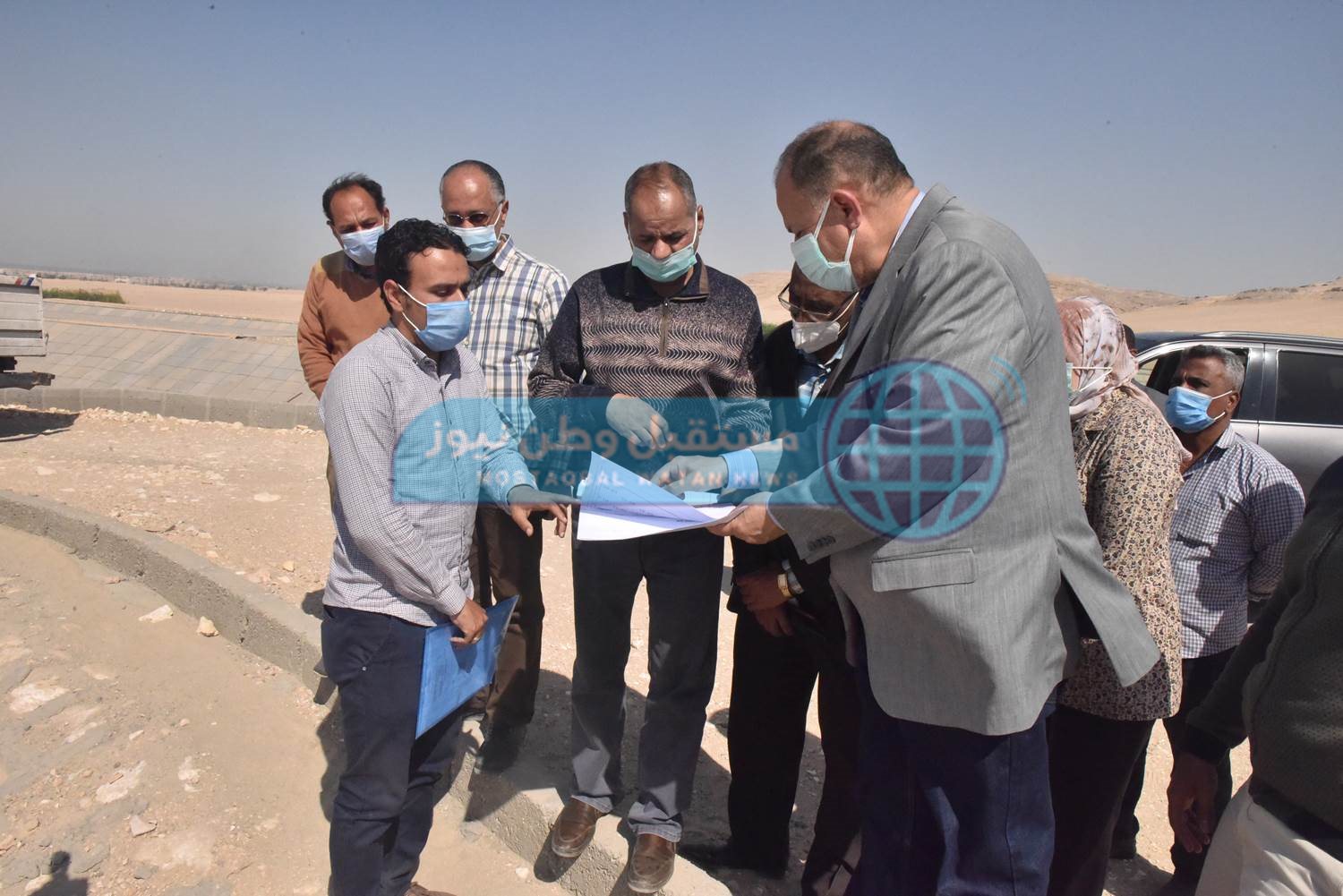 محافظ أسيوط يتفقد مشروع صرف صحى منطقة بنى غالب الصناعية (16)