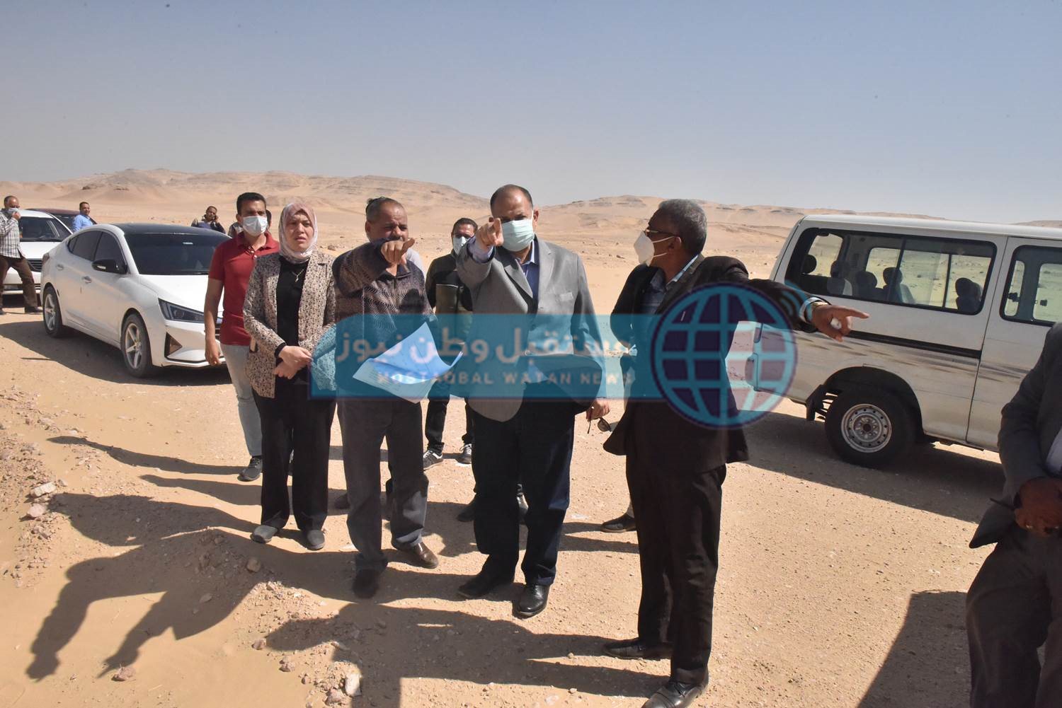 محافظ أسيوط يتفقد موقع محطة معالجة صرف صحي بني غالب (3)