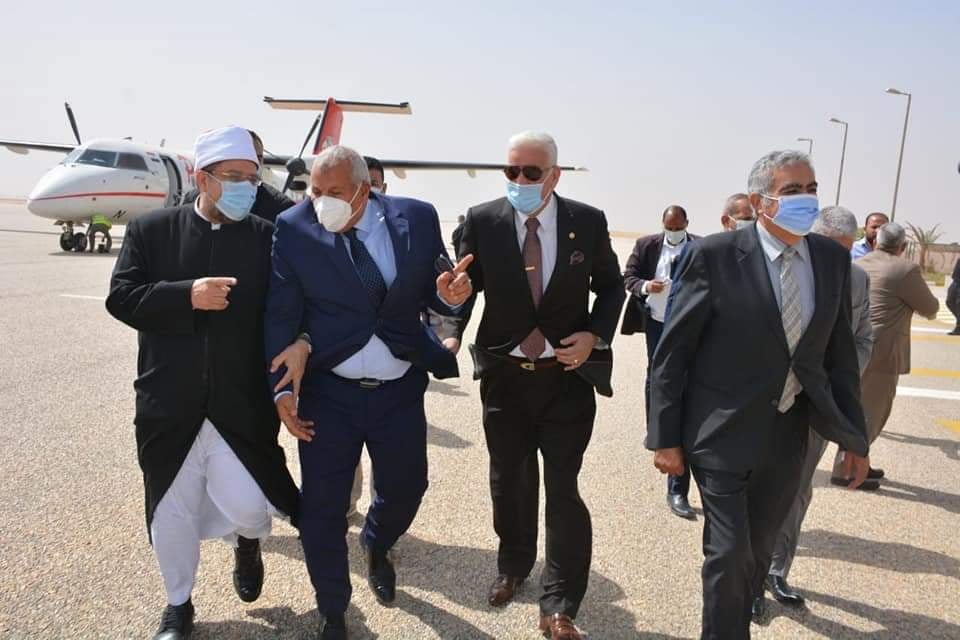 وزير الأوقاف يصل الوادي الجديد (3)