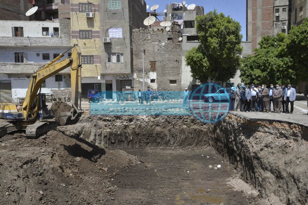 محافظ أسيوط يضع حجر أساس مدرسة جمال عبدالناصر الابتدائية (12)