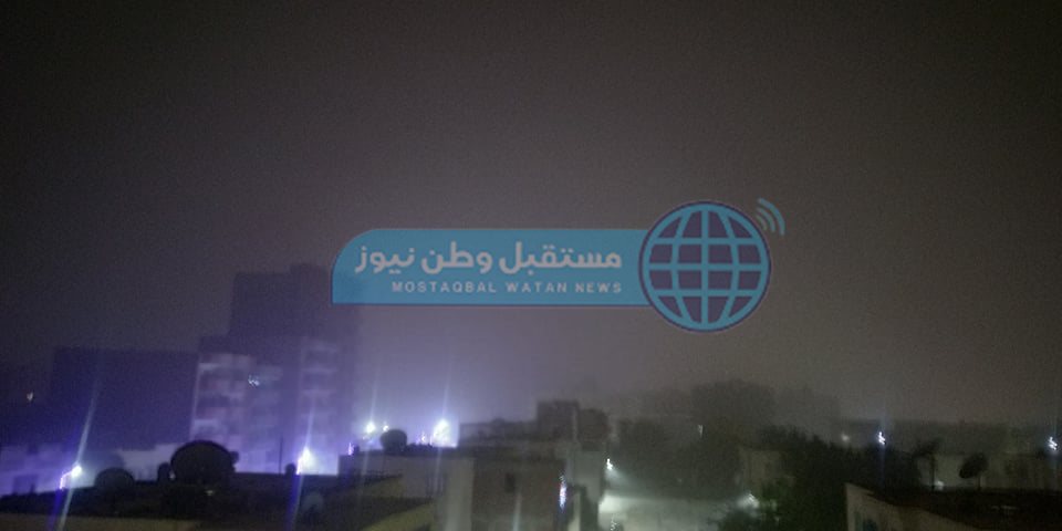عواصف ترابية ليلية في الخارجة