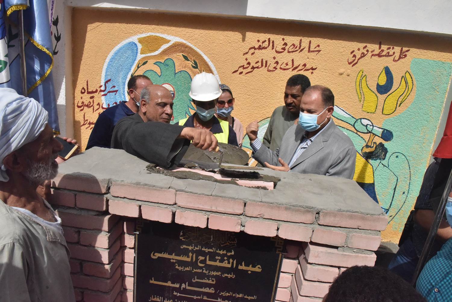 محافظ أسيوط يضع حجر أساس إحلال وتجديد شبكات مياه بـ 4 مراكز (7)