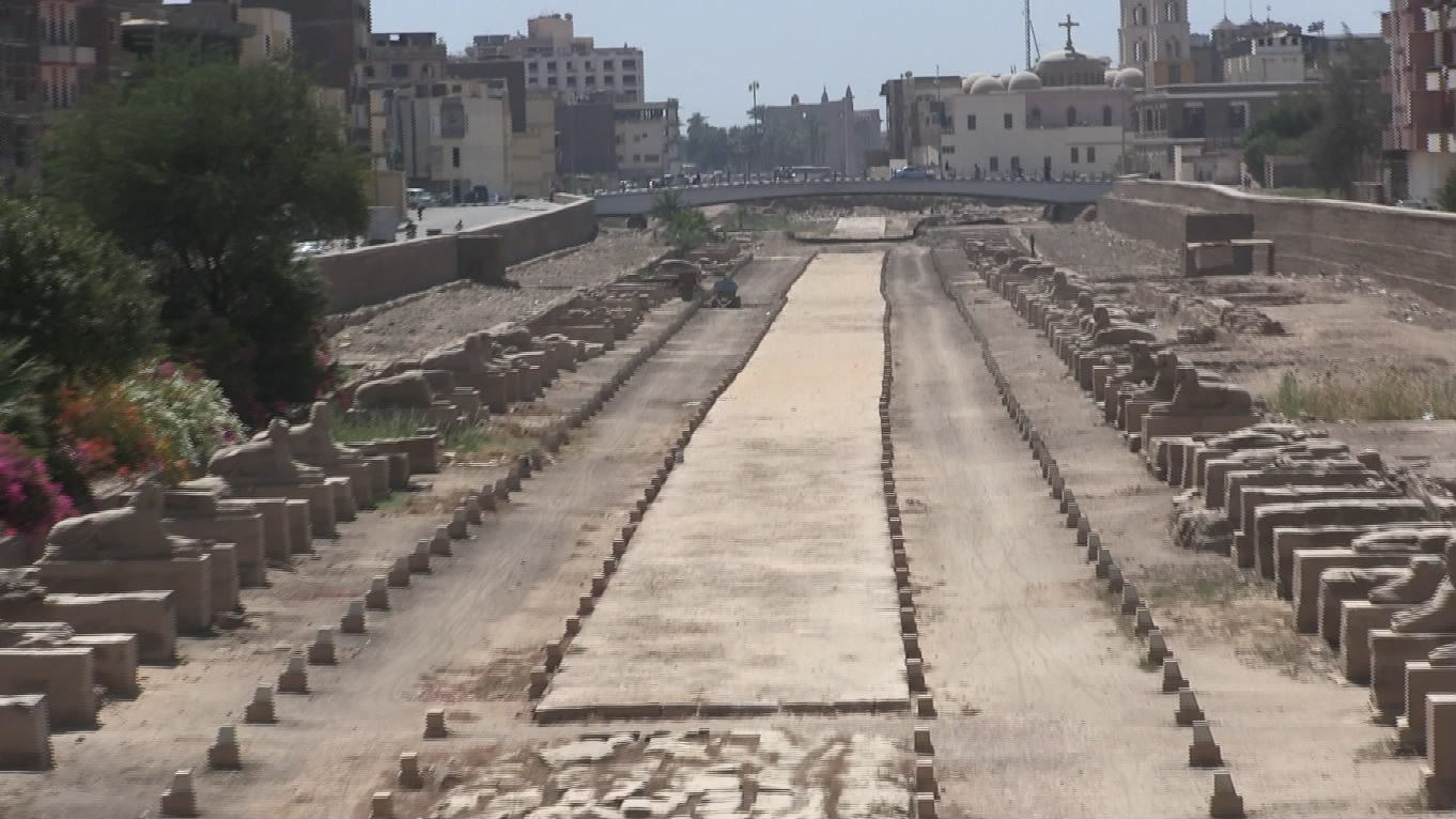 طريق الكباش (1)