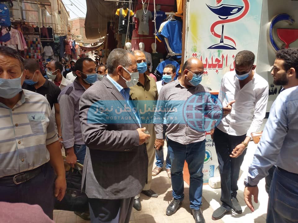 حملات لمتابعة تطبيق الاجراءات الاحترازية بحي شرق وغرب ومركز الفتح (5)