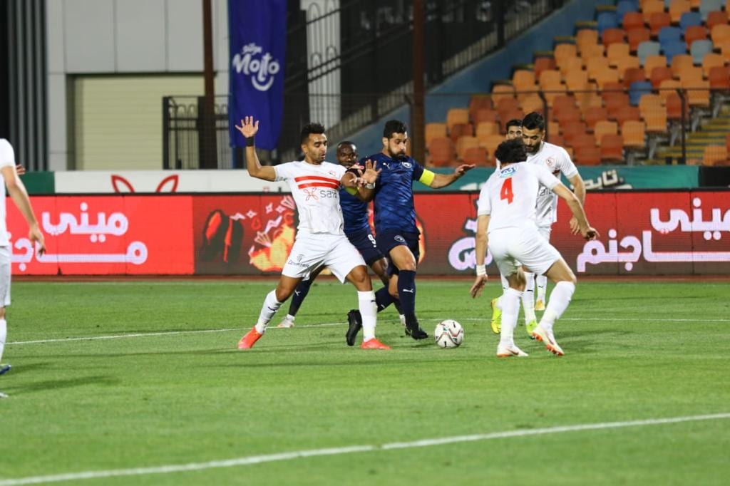 جانب من مباراة بيراميدز والزمالك