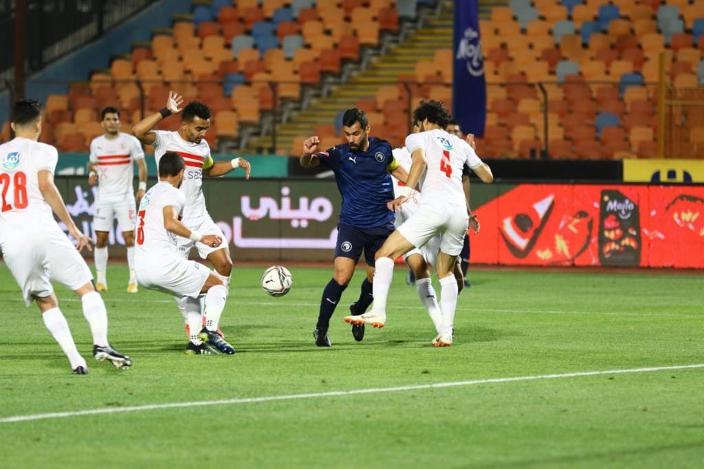 جانب من مباراة بيراميدز والزمالك