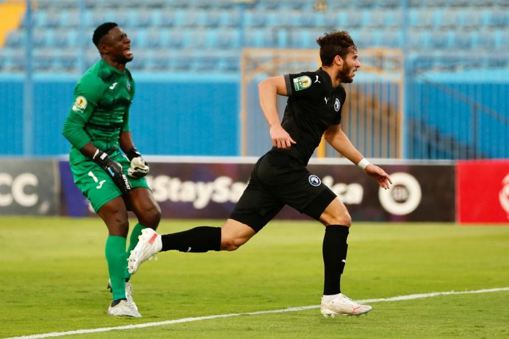 جانب من أحداث المباراة