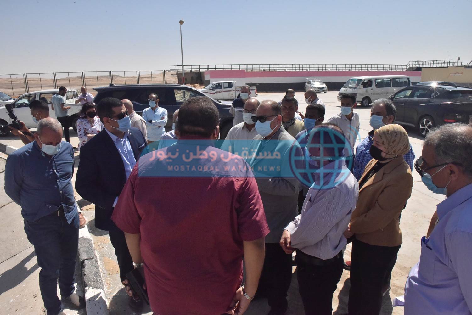 محافظ أسيوط يتفقد محطة معالجة الصرف الصحي بمنفلوط (12)