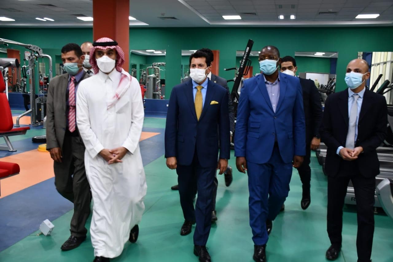 وزير الرياضة ورئيس الاتحاد العربي لكرة القدم