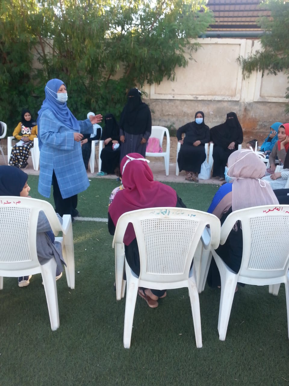 قومي المرأة يختتم حملة طرق الأبواب في الوادي الجديد (1)
