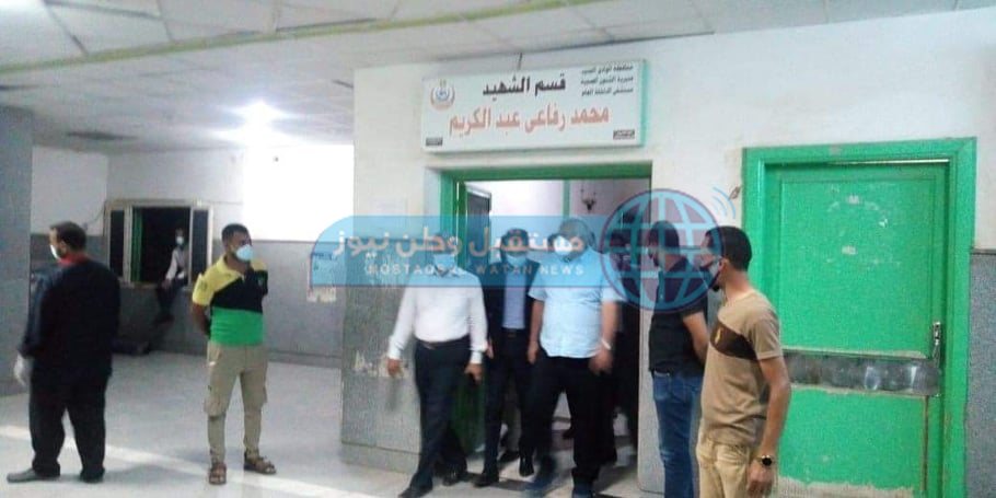 محافظ الوادي الجديد يطمئن على حالة مصابي حادث أتوبيس الداخلة (3)