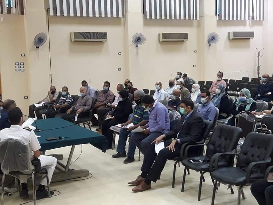 اجتماع المجلس التنفيذي لمركز الخارجة (2)