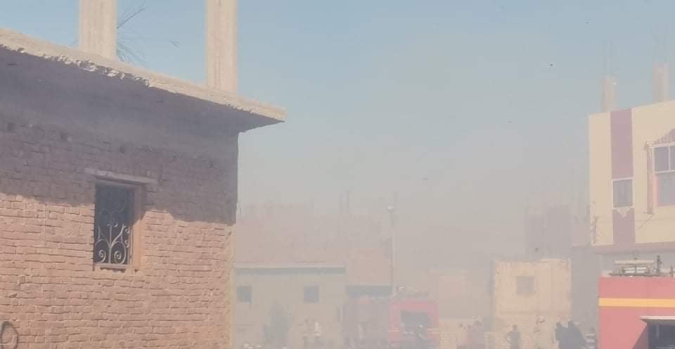 حريق بمنطقة عين مهران في الداخلة (7)