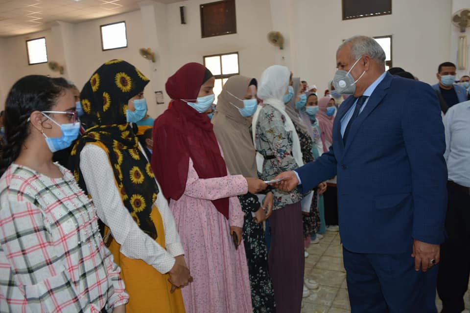 تكريم المتفوقين بمركزي الداخلة وبلاط في الشهادة الاعدادية (3)