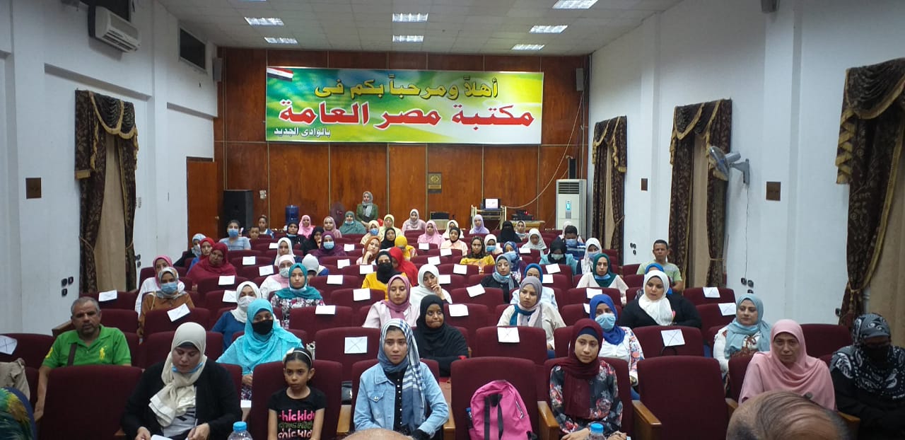 تدشين دورة تدريبية على لغة الإشارة بمركز الخارجة في الوادي الجديد  (3)