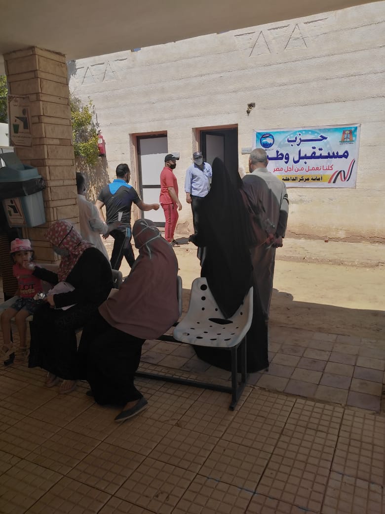 قافلة طبية مجانية بمركز الداخلة (4)