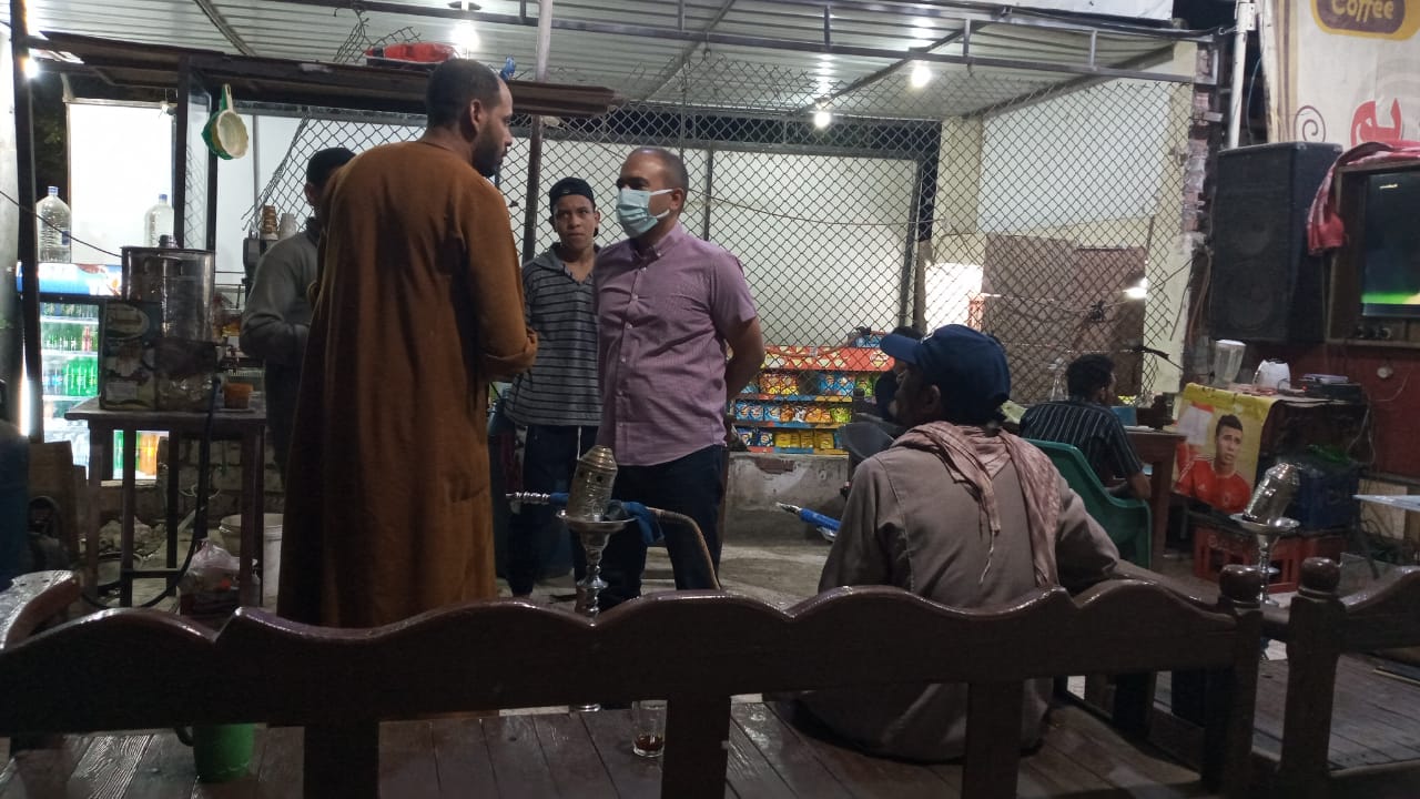 حملة للسكرتير المساعد بمنقباد وحي غرب لمتابعة تطبيق الاجراءات الاحترازية (4)