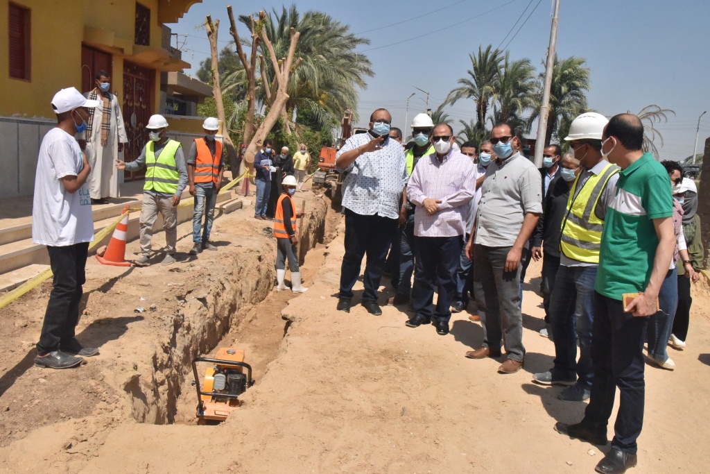 جولة المحافظ بقريتى ابوخرص والمسعودى (11)