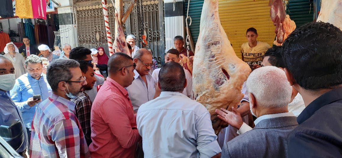 حملة تموينية لضبط الاسواق باسيوط (8)