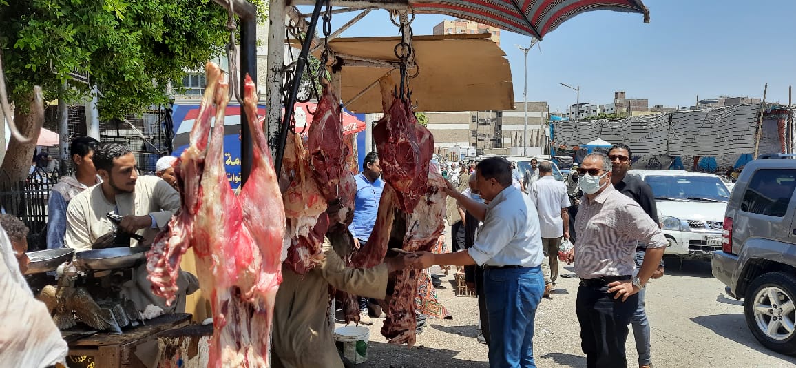 حملة تموينية لضبط الاسواق باسيوط (1)