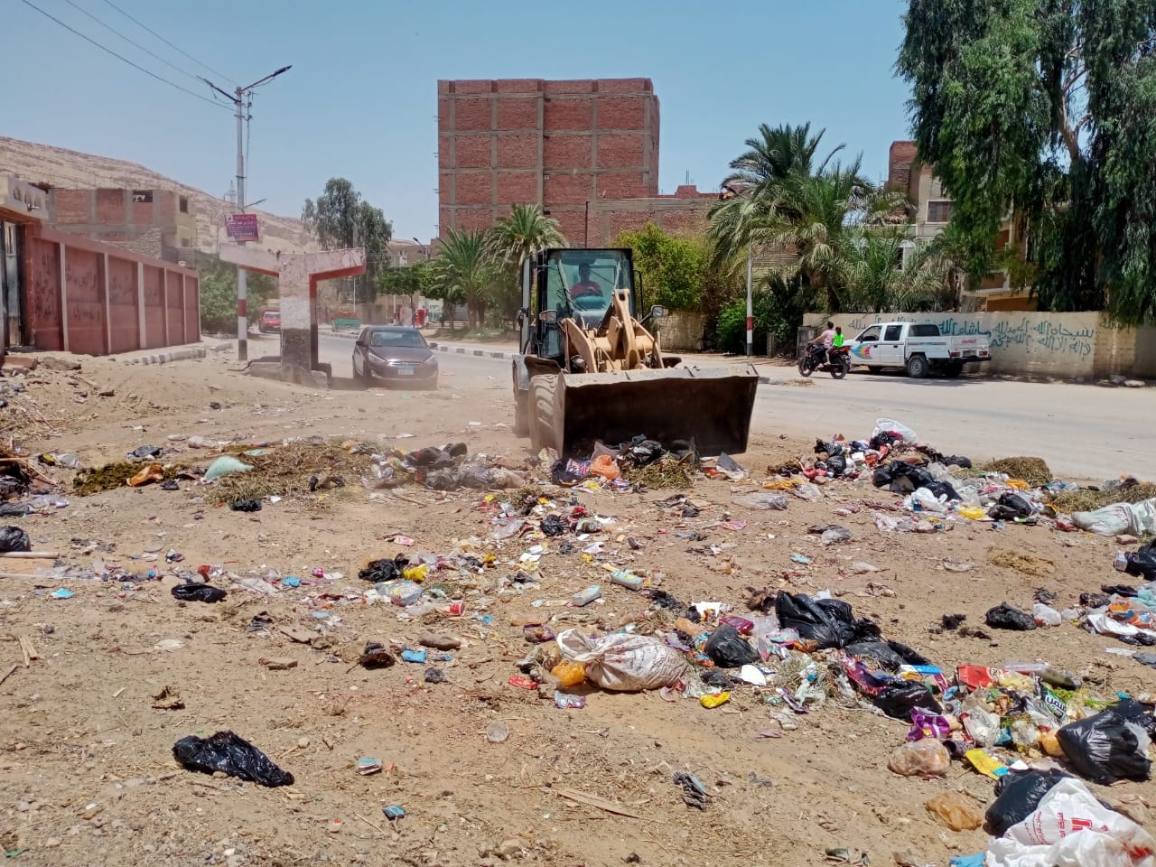 حملات نظافة بالمراكز والاحياء (2)
