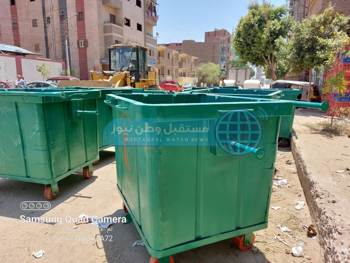 تدعيم منظومة النظافة بمركزى منفلوط وحى شرق بـ 112 حاوية و3 مكابس لرفع المخلفات (1)