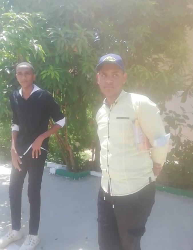 طلاب الوادي الجديد بالمرحلة الثانوية عقب امتحان الانجليزي (1)
