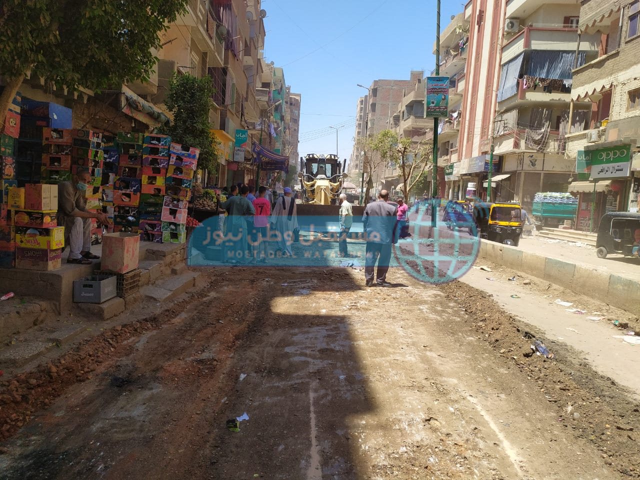 حملة مكبرة بمنفلوط للنظافة وتمهيد الطرق بمشاركة الانقاذ السريع وجهاز التجميل (2)