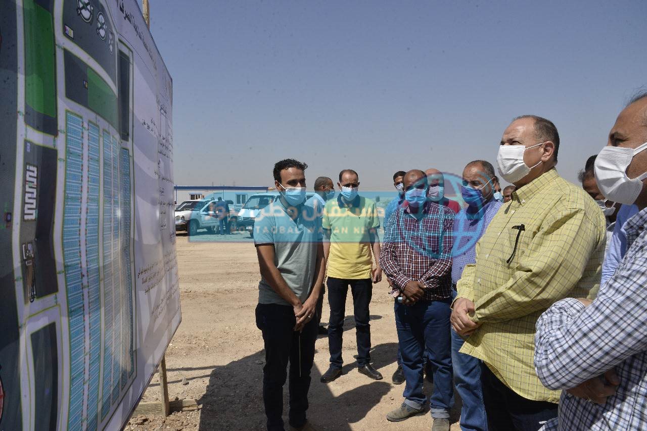 محافظ أسيوط يضع حجر أساس مشروع انشاء محطة معالجة الصرف الصحى ببني غالب (2)