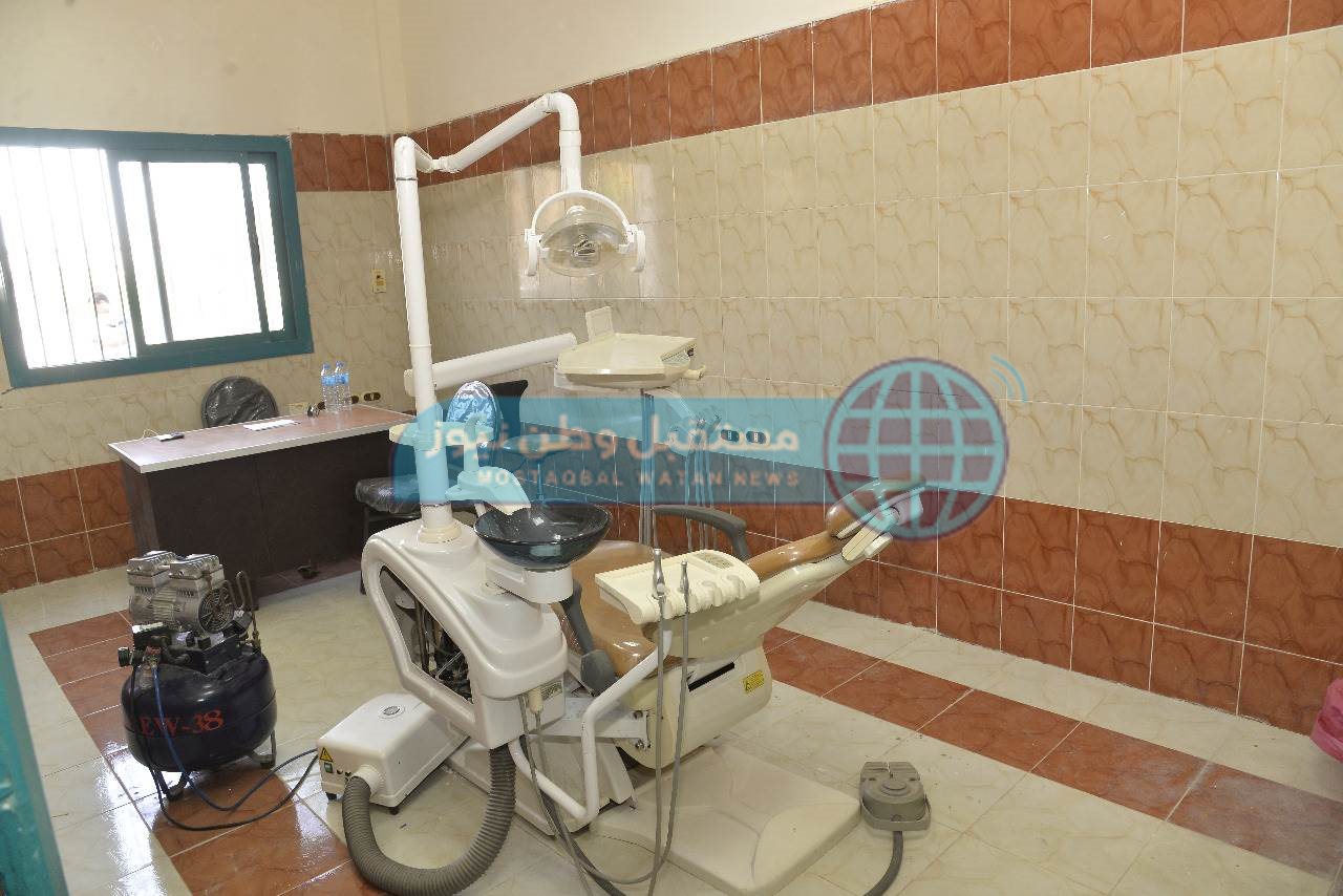 محافظ أسيوط ونائب رئيس جامعة الأزهر يتفقدان سير العمل بالمركز الطبي (13)