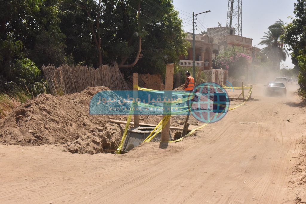 جولة تفقد مد وتدعيم شبكات مياه المطمر (5)