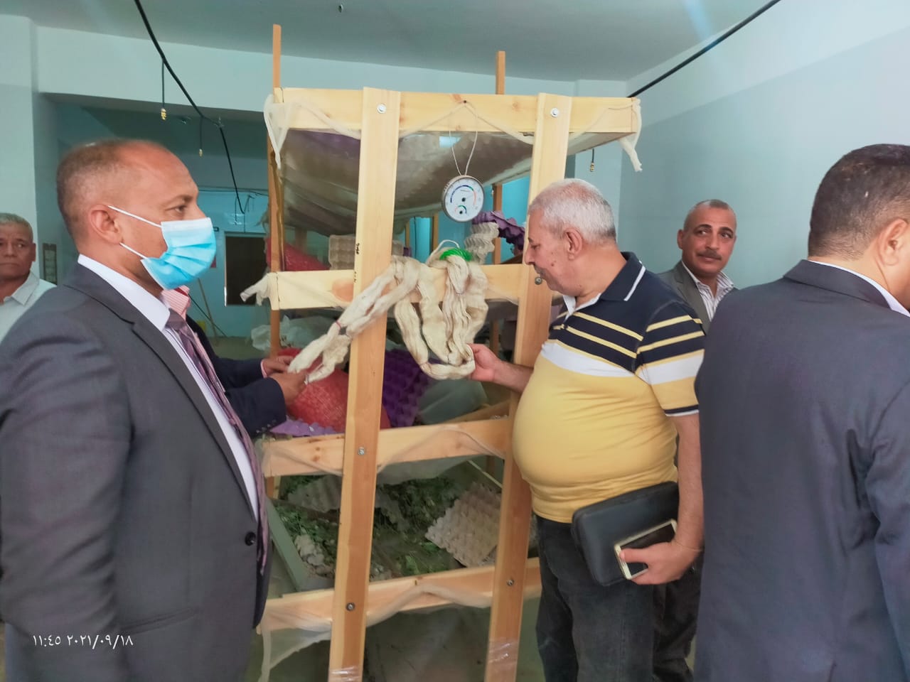 وفد من وزارة التربية والتعليم يزور مدرستي بلاط وموط الزراعيتين بالوادي الجديد (8)