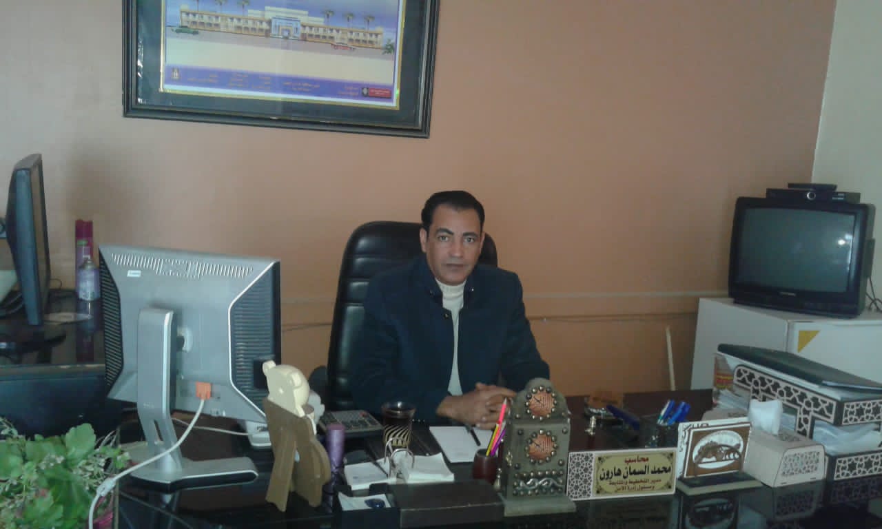 محمد السمان مدير مركز معلومات إسكان الوادي الجديد