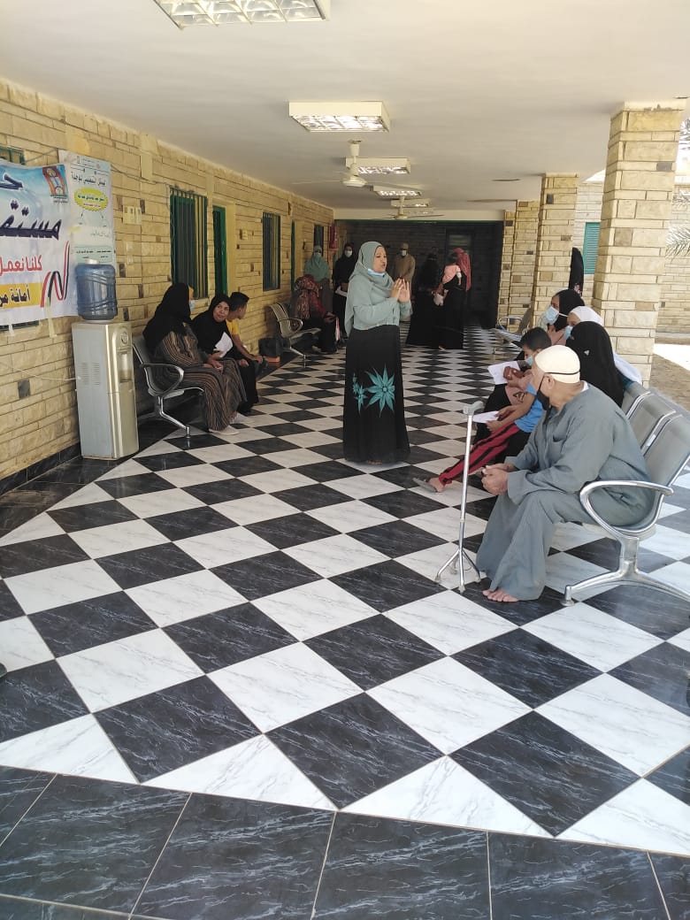 قافلة طبية لقرية الراشدة بمركز الداخلة (7)