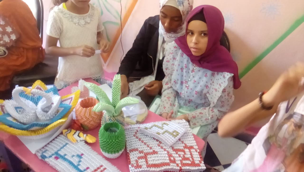قومي المرأة يختتم حملة طرق الأبواب في الوادي الجديد (3)