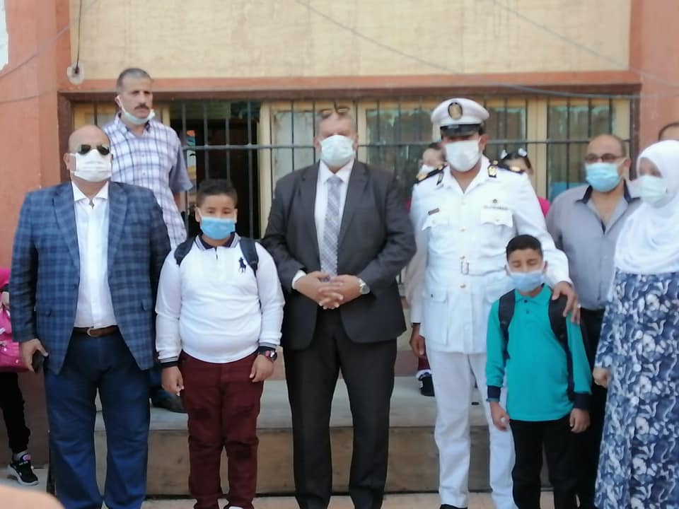 تكريم ابناء الشهداء في اليوم الاول للدراسة (6)