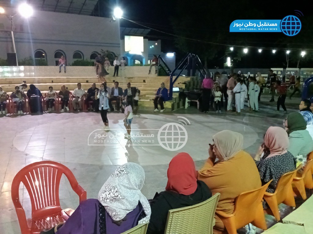 فقرات فنية وشعرية بحفل ختام الانشطة الصيفية بالخارجة (9)