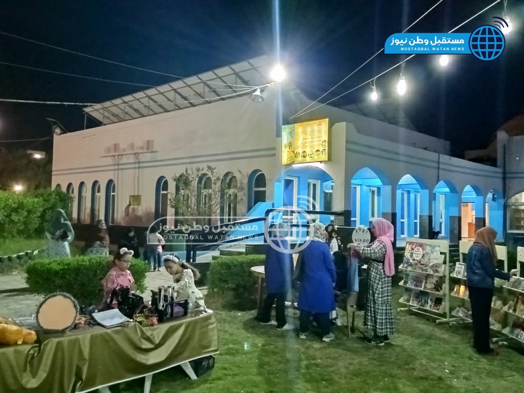 معرض الكتاب بمكتبة مصر العامة بالخارجة (3)