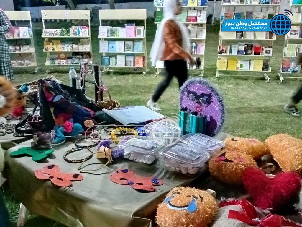 معرض مشغولات يدوية (4)