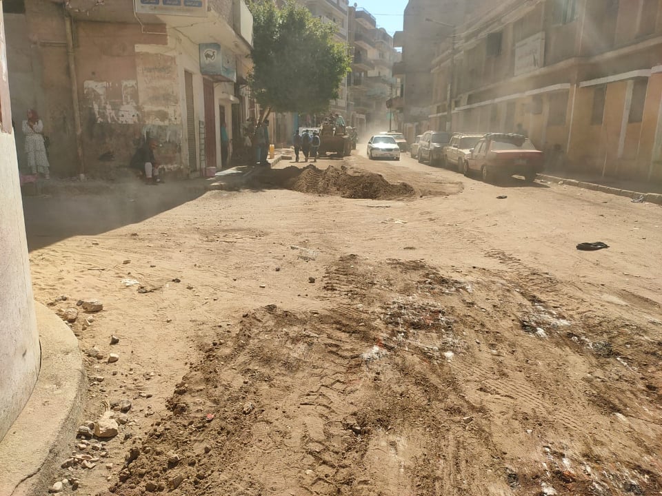 رصف فى المعلمين وحى غرب (6)