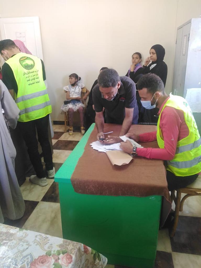 قافلة طبية لقرية القلمون بمركز الداخلة في الوادي الجديد (5)