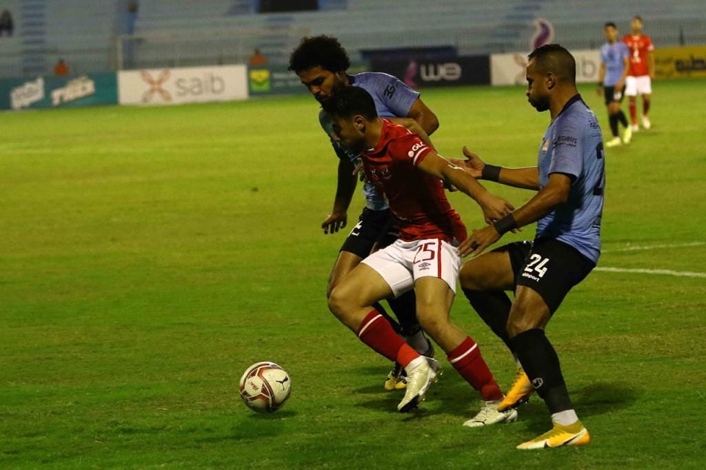 جانب من مباراة الأهلي وغزل المحلة