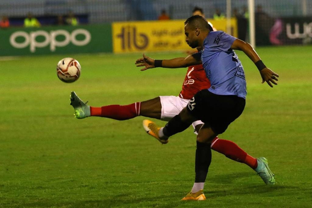 جانب من مباراة الأهلي وغزل المحلة
