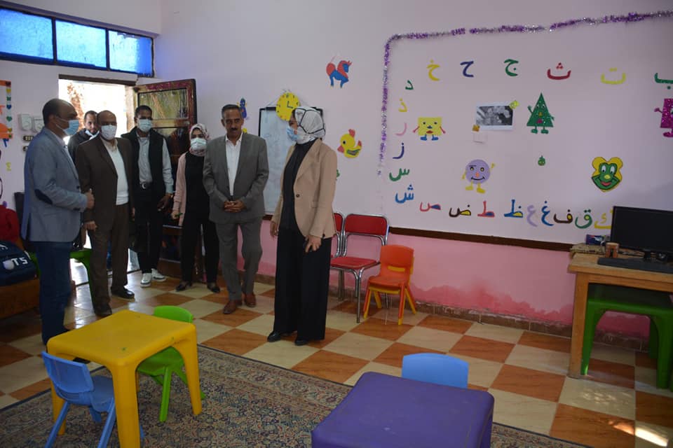 نائب محافظ الوادي الجديد تفتتح مركز ذوي الاحتياجات الخاصة بمركز شباب الخارجة (3)
