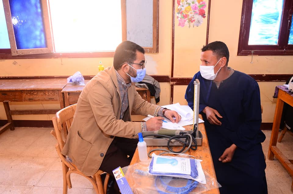 القافلة الطبية لجامعة طنطا (1)