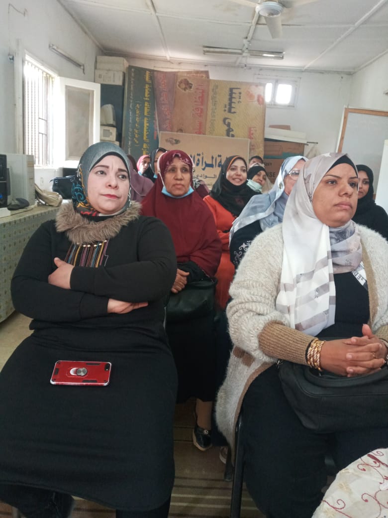 دورة تدريبية في الإسعافات الاولية لربات البيوت في الوادي الجديد (4)