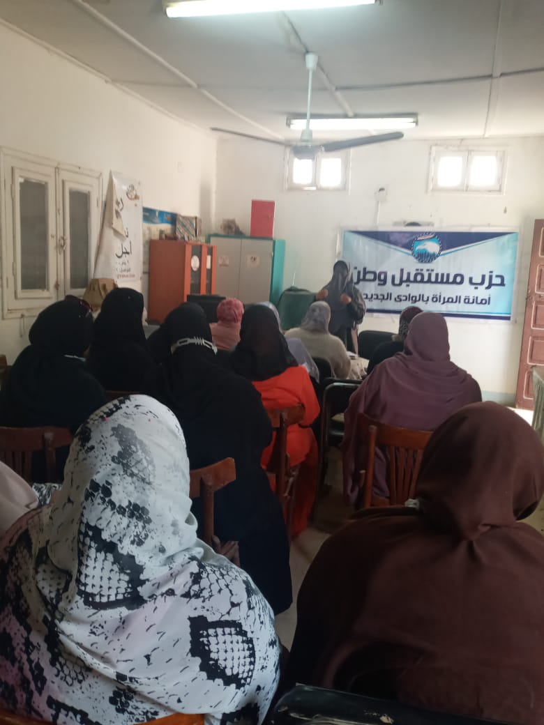 دورة تدريبية في الإسعافات الاولية لربات البيوت في الوادي الجديد (5)