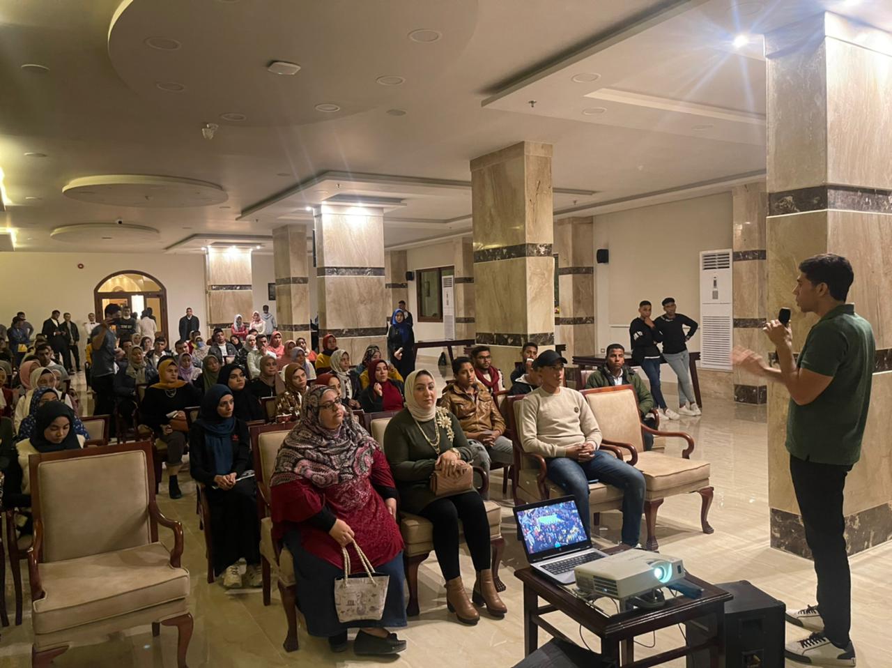التطوع والتنمية المستدامة في دورة تدريبية لشباب الوادي الجديد (6)